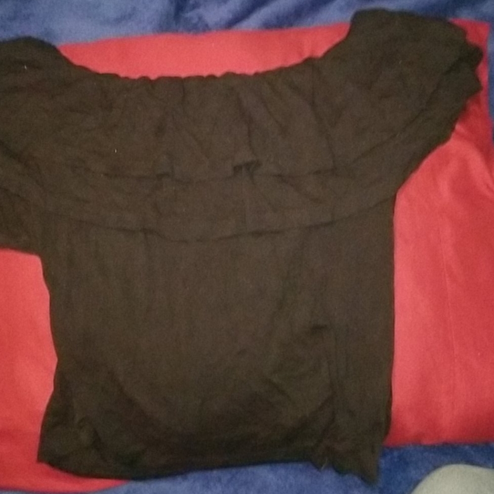 Sweet Wanderer Black Crop Top